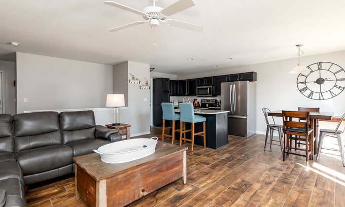 Waukee House | Spacious suburban ranch, pet friendly