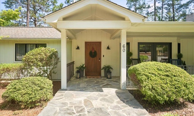 Pinehurst House | Spacious: swimming pool, walk to the village.