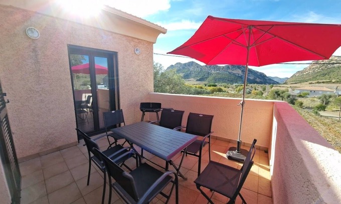 Patrimonio Apartment | Spacious T2 with air conditioning and wifi