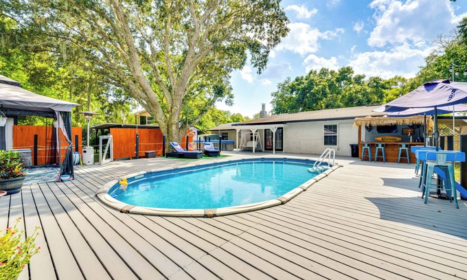 Tavares House | Spacious Tavares Home w/Private Outdoor Oasis!