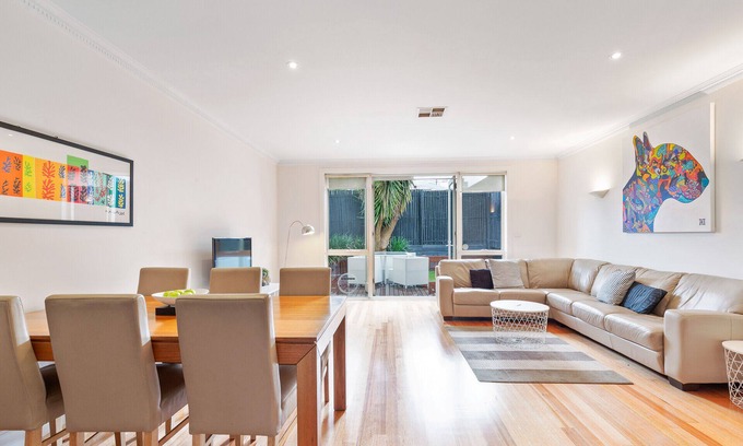 Brighton House | Spacious Townhouse in Brighton – close to station and shops