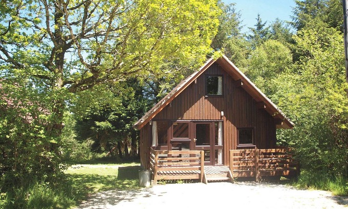 Brazzacott Ski Chalet | Spacious two storey A-frame lodge.
