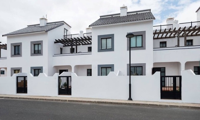 Geafond House | Spacious Vacation Home in Corralejo