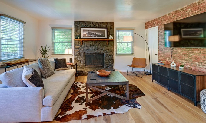 Bellevue House | Spacious Vacation Rental Near Downtown Nashville