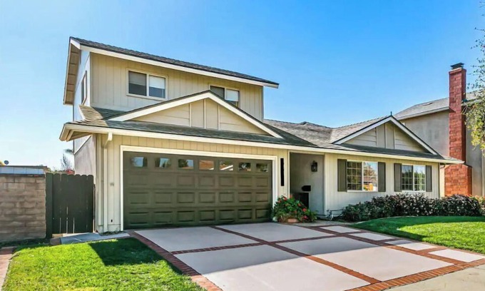 Ventura House | Spacious Ventura Home with yard