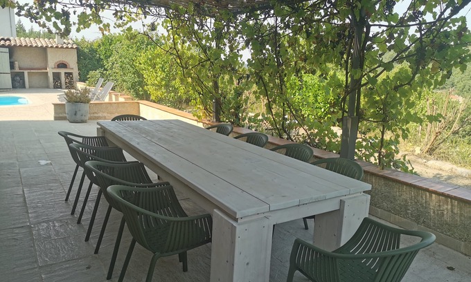 Montagnac-Montpezat Villa | Spacious villa Cavadou in Montagnac-Montpezat for 10p with private pool