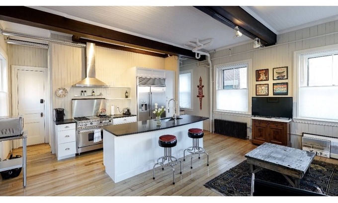 Providence Apartment | Spacious & Vibrant Two Level Artist's Loft/1 bed/2 bath