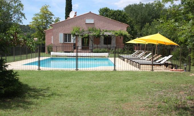 Le Thoronet Villa | Spacious villa in Provence with large pool. Perfect for families/3 generations.