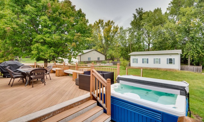 Waukee House | Spacious Waukee Family Home w/Huge Game Room!