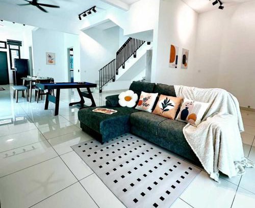 Central Seberang Perai House | SpaciousFun4BR Home 9Pax 3Bath Snooker ALMA