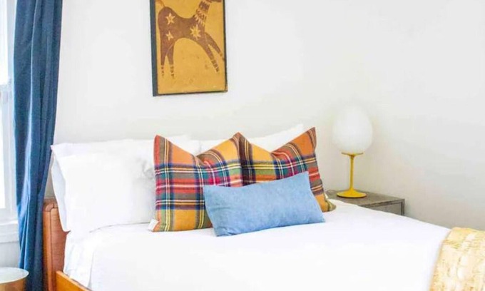 Sunset Junction House | Spanish 2+1 Home in prime Silver Lake