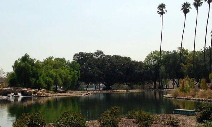 Los Feliz Apartment | Spanish in Walkable Silverlake- gorgeous remodel, view of Rowena Resevoir