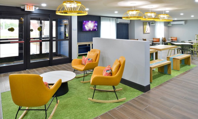 Dallas Hotel | Spark by Hilton Dallas Medical District Love Field