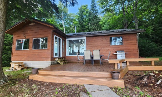 Bracebridge Cottage | Sparkling Waters in Muskoka