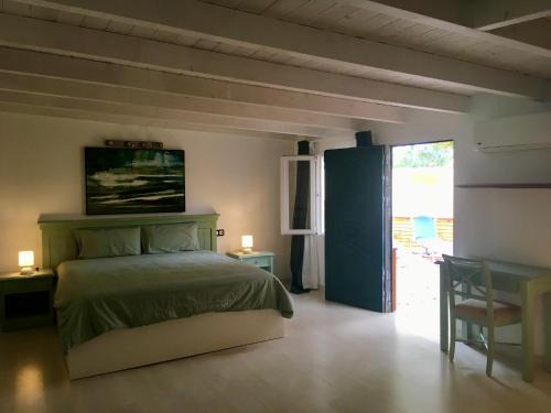 Bahia Calma Apartment | spazioso e incantevole, funzionale, Wi-Fi, AC, patio, piscina condivisa