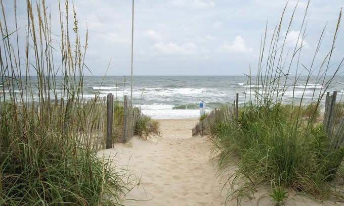 Duck House | Special rate for a birthday week Aug 17-Aug 24! Celebrate at The Simple Life!