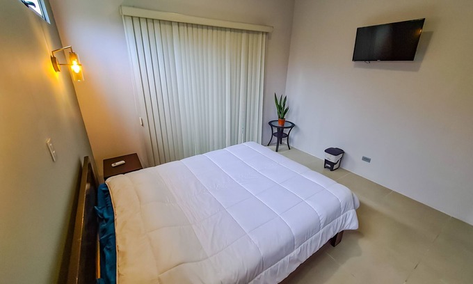 Cocles Cabin | Special room for long stays, comfortable, spacious, private and safe