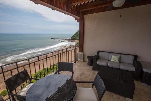 Barrio Los Faroles Apartment | Spectacular 3 bedroom Penthouse at Crocs Resort Casino