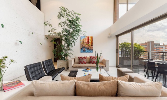 El Tesoro Apartment | Spectacular 3BR Duplex ~ 380mts with pool and gym near El Tesoro Mall
