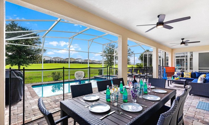Four Corners House | Spectacular 5⭐Villa -⛳Golf Course View, Salt💧Pool/Spa, Game Room, BBQ & Theater