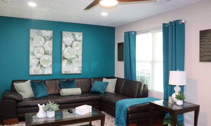 Jonesboro House | Spectacular and Spacious Spivey Townhome in Jonesboro, GA with WiFi, AC