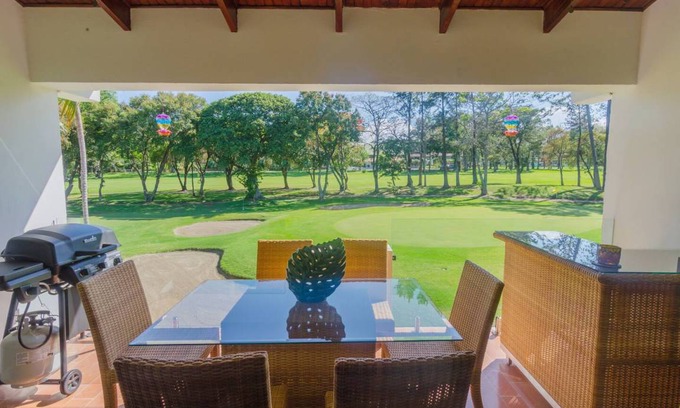 Ciudad Cariari Condo | Spectacular Golf course views. Gated. Quiet. 15 min to SJO Airport