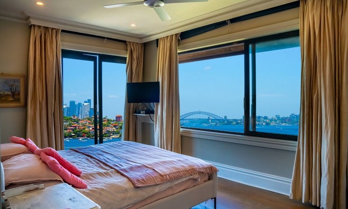 Rose Bay House | Spectacular Harbour Views