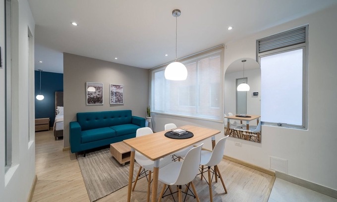 Financial District Apartment | Spectacular High-End Apartment in Chapinero Alto with Wifi