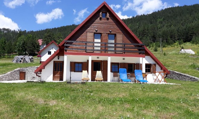 Zabljak Ski Chalet | Spectacular LakeView House