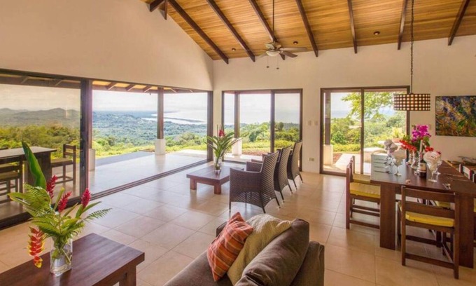 Ojochal House | Spectacular Ocean and Mountain Views in the hills above Ojochal