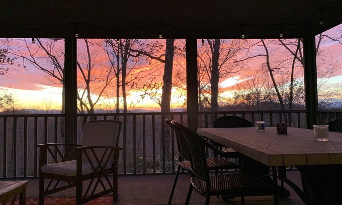 Brevard House | Spectacular panoramic mountain views! 3 king suites, hike, bike, swim, paddle