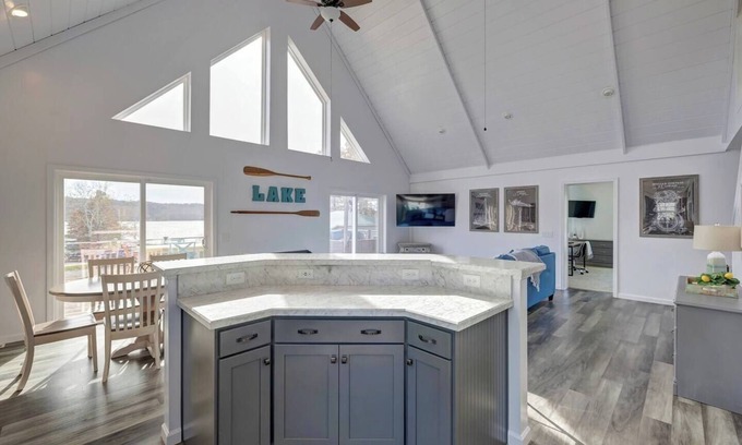 Unionville Cabin | Spectacular & Spacious Lakehouse; Kid Approved!