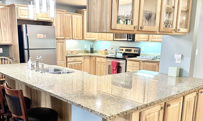 Arkdale Condo | Spectacular Updated Condo at Northern Bay Resort.