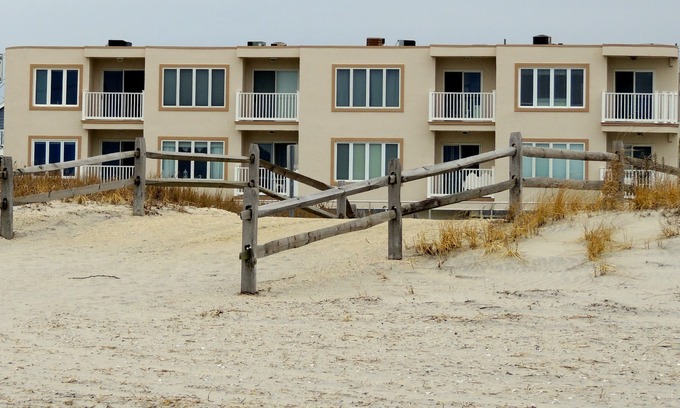 North End Condo | Spectacular views from this oceanfront condo