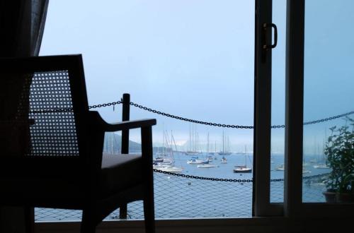 Mylor Churchtown Apartment | Spectacular Waterfront Views With Parking At 'Mariners Mirror'