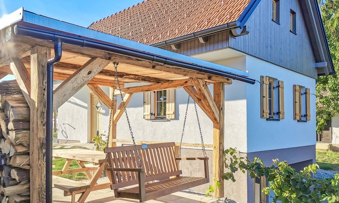 Eberau House | Spend your vacation in a luxuriously designed and equipped vacation home in southern Burgenland.