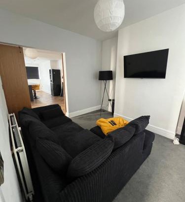 Spennymoor Apartment | Spenny Homestay - Monthly & Weekly Stays