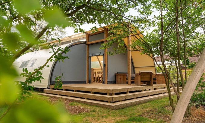 Rijssen Cabin | Spezialzelt, Festivalatmosphäre, Platz für ein Kinderbett