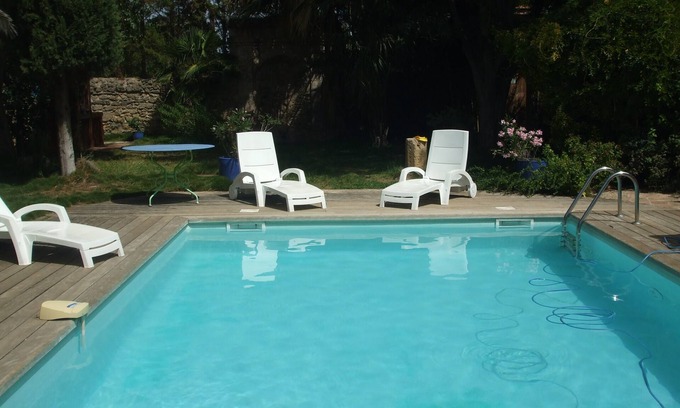 Pezenas Villa | Splendid air-conditioned stone and wood villa: in Pézenas (town of the Middle Ages).