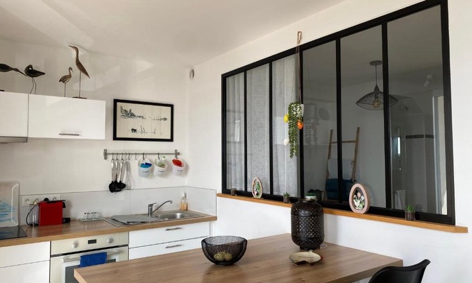 Concarneau Apartment | Splendide vue face à la mer avec garage