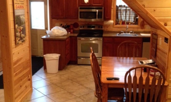 Oacoma Cottage | Sportsman's cabin near the Missouri River