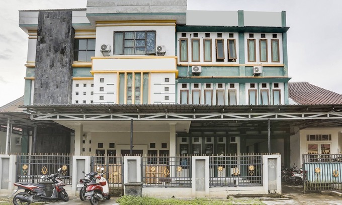 Samarinda Hotel | SPOT ON 91770 441 Pemuda Homestay