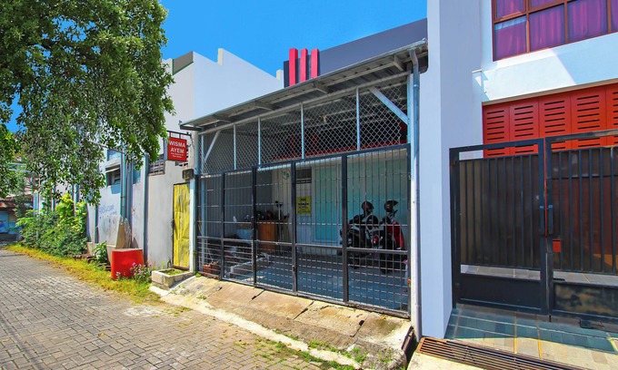 West Semarang Hotel | SPOT ON 92495 Wisma AyemNearTaman Doa Maria Gereja Bongsari