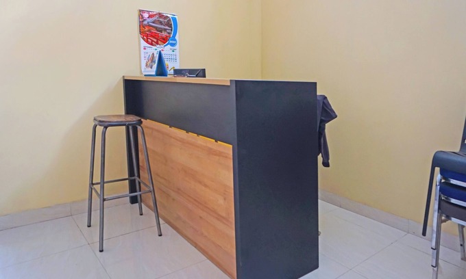 Banjarmasin Hotel | SPOT ON 92890 Losmen Bahalap Syariah MarabahanNearSiring Marabahan (Ulek Barito)
