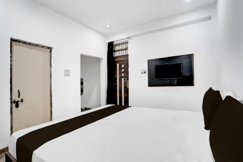 Badarpur Hotel | SPOT ON Taj Proprity