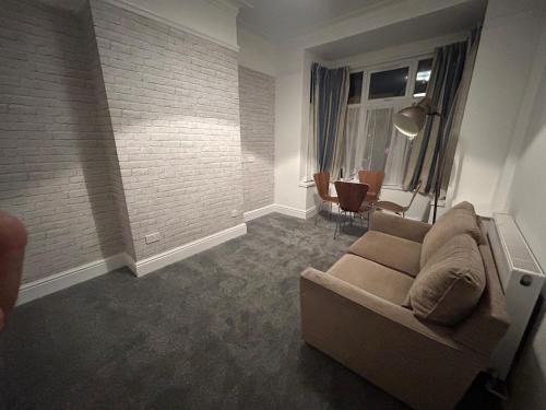 Erdington Apartment | Spotless Ground Floor Apartment