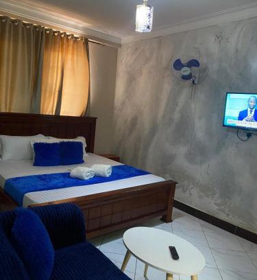 Kampala Hotel | SPOTLIGHT MOTEl