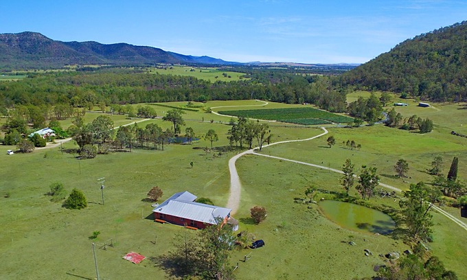 Broke House | Sprawling country valley views with a hint of wine