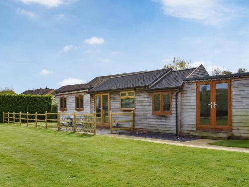 Southbourne House | Spring Lodge