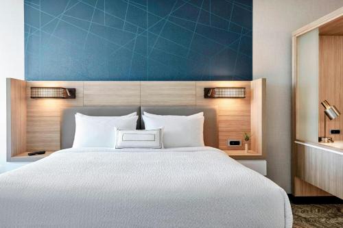 High Point Hotel | SpringHill Suites by Marriott High Point